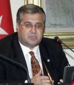 Turk PM Appoints New Econ Minister as Dervis Quits