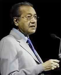 Mahathir Dismisses US Aid Cut