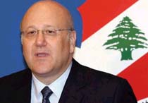 Lebanese Premier Holds Cabinet Talks