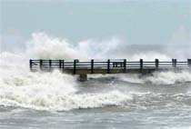 Hurricane Crashes onto US Coast 